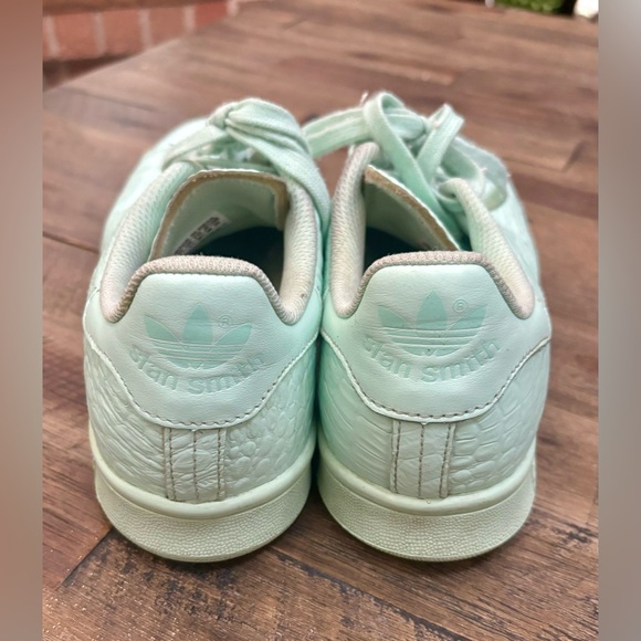 Men’s Adidas Stan Smith sneakers - Mint green crocodile embossed size men's US 7 - Picture 5 of 8